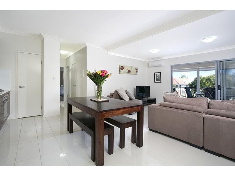 4/14 Kipling Street, Moorooka QLD 4105