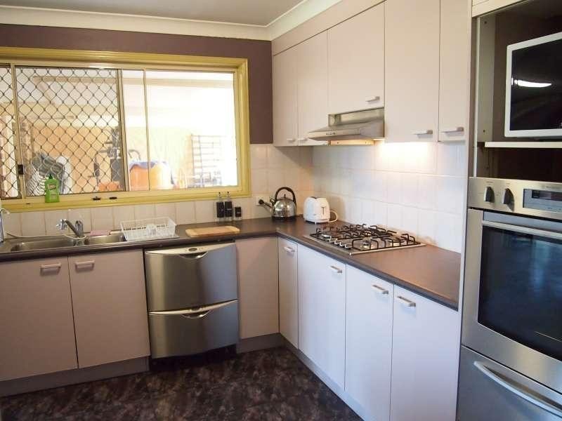 12 Calais Close, Sunnybank Hills QLD 4109