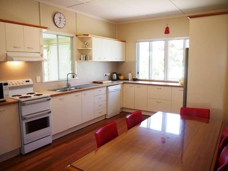 16 Buckley Street, Carina Heights QLD 4152