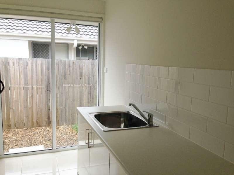 13 Emerson Road, Windaroo QLD 4207