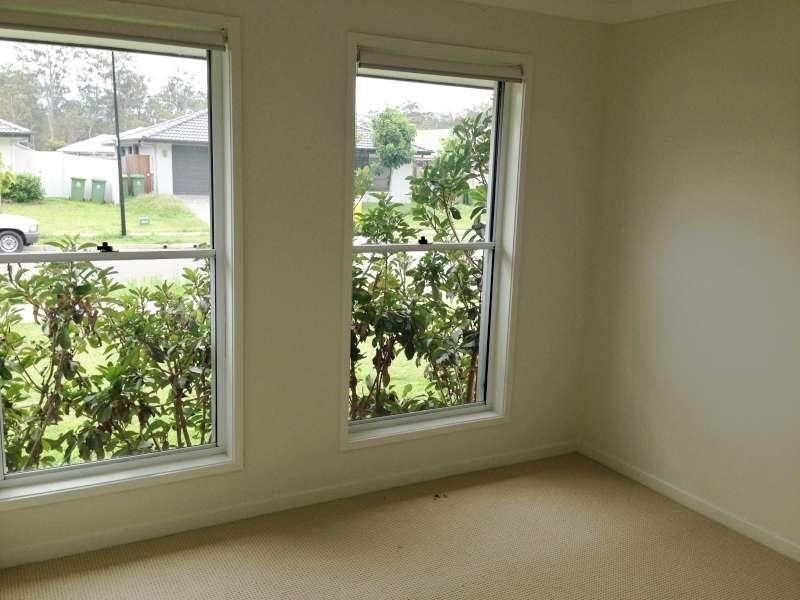 13 Emerson Road, Windaroo QLD 4207