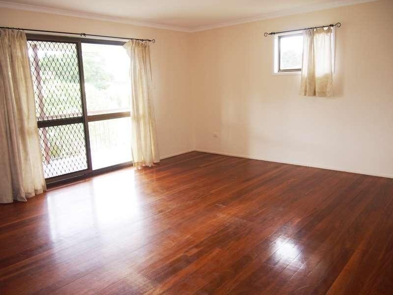 76 Granadilla Street, Macgregor QLD 4109