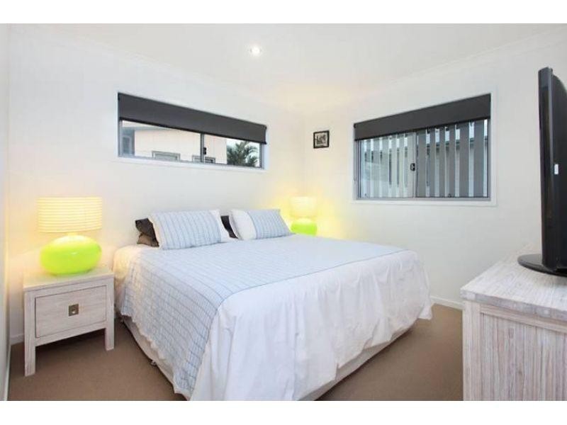 18 McIvor Street, Annerley QLD 4103