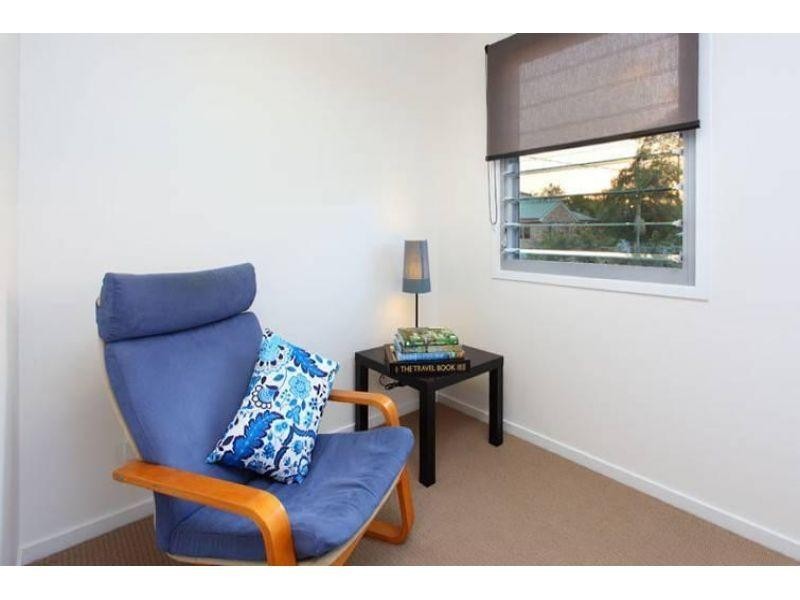 18 McIvor Street, Annerley QLD 4103