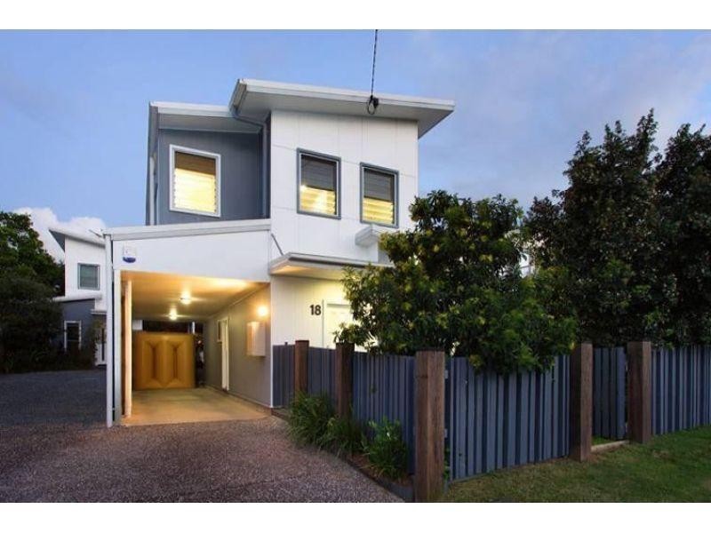 18 McIvor Street, Annerley QLD 4103