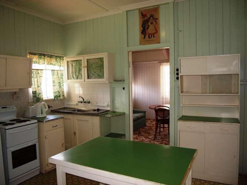 22 Nellie Street, Camp Hill QLD 4152