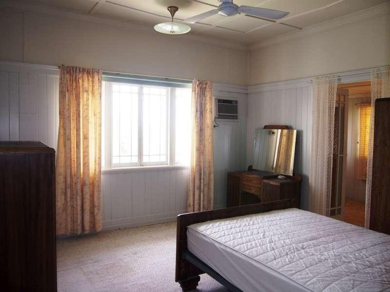 22 Nellie Street, Camp Hill QLD 4152