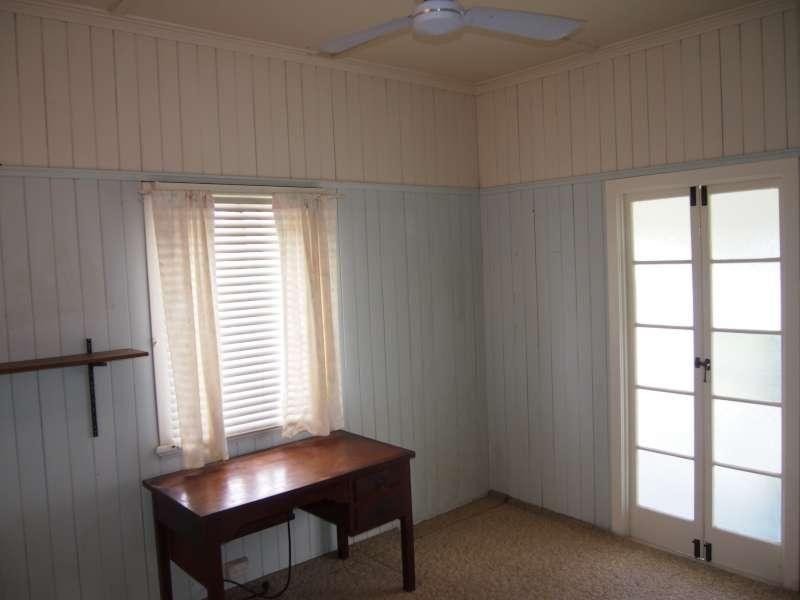 22 Nellie Street, Camp Hill QLD 4152