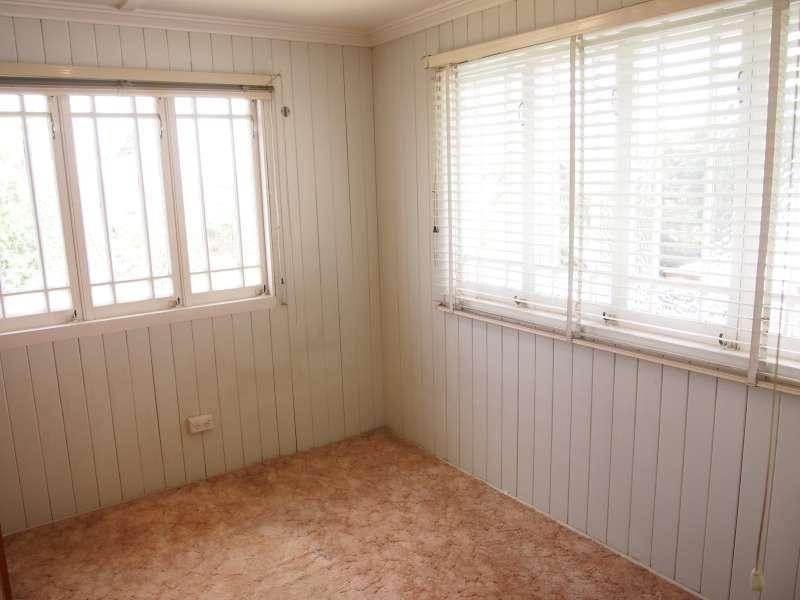 22 Nellie Street, Camp Hill QLD 4152