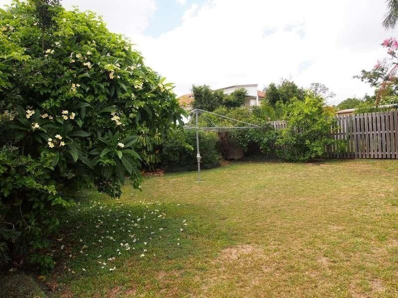 22 Nellie Street, Camp Hill QLD 4152