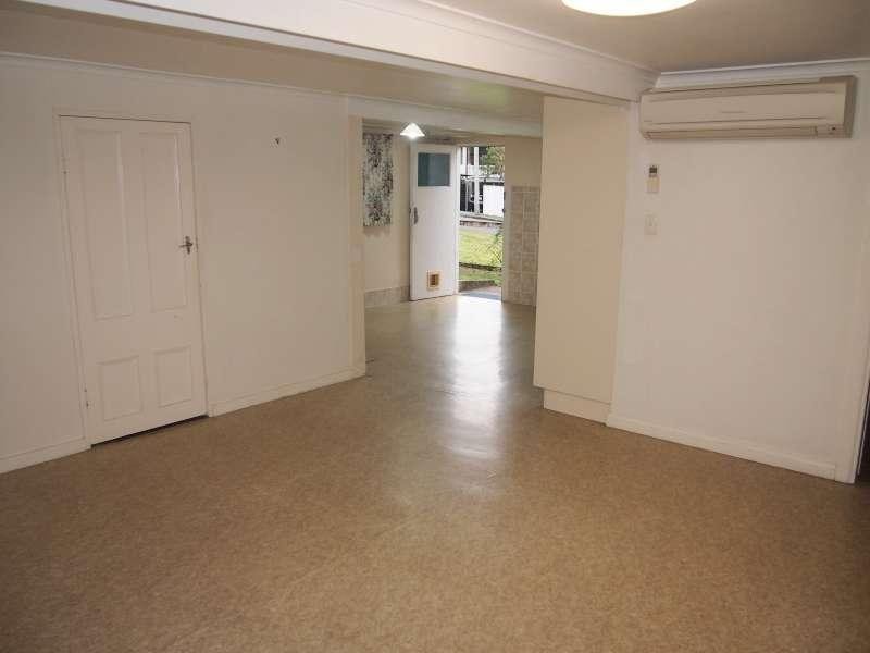 2/121 Waterton St, Annerley QLD 4103
