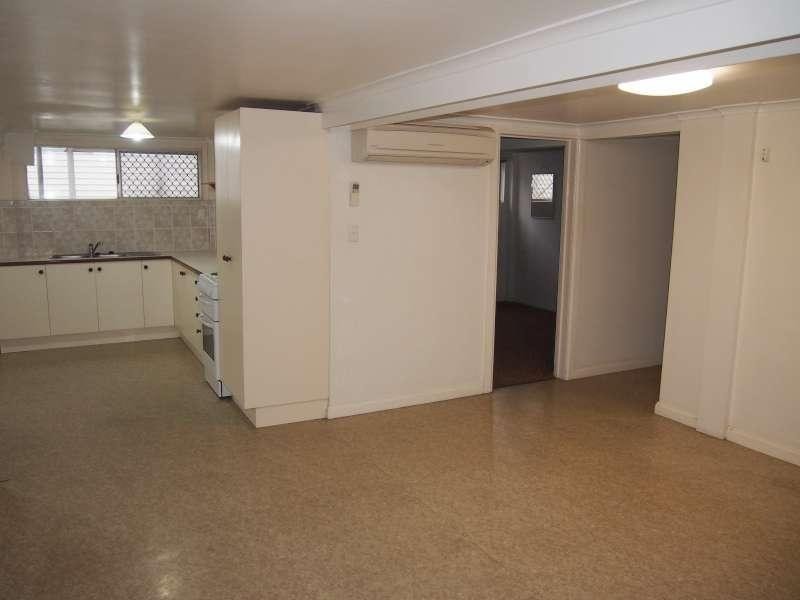 2/121 Waterton St, Annerley QLD 4103