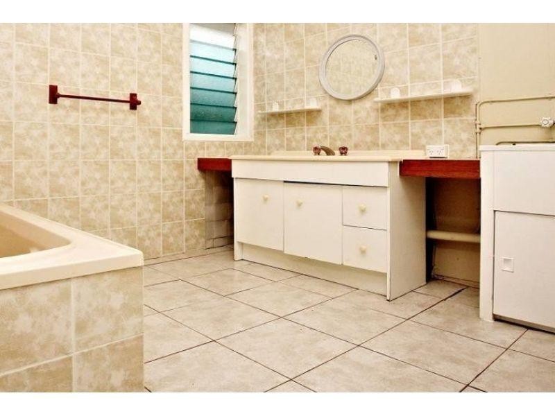 1/121 Waterton St, Annerley QLD 4103