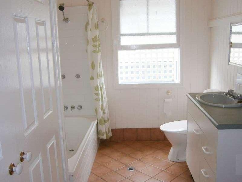 23 Wyena Street, Camp Hill QLD 4152