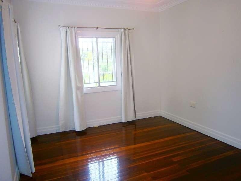 97 Macdonald Street, Norman Park QLD 4170