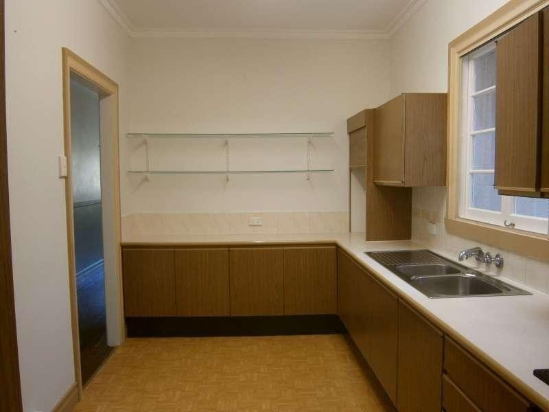 97 Macdonald Street, Norman Park QLD 4170