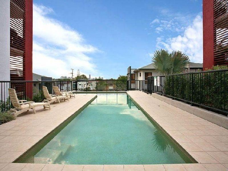 48/11-15 Kitchener Street, Coorparoo QLD 4151