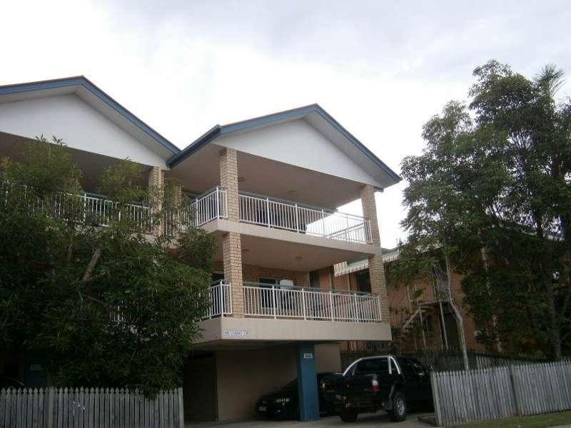 2/41 Mclay Street, Coorparoo QLD 4151