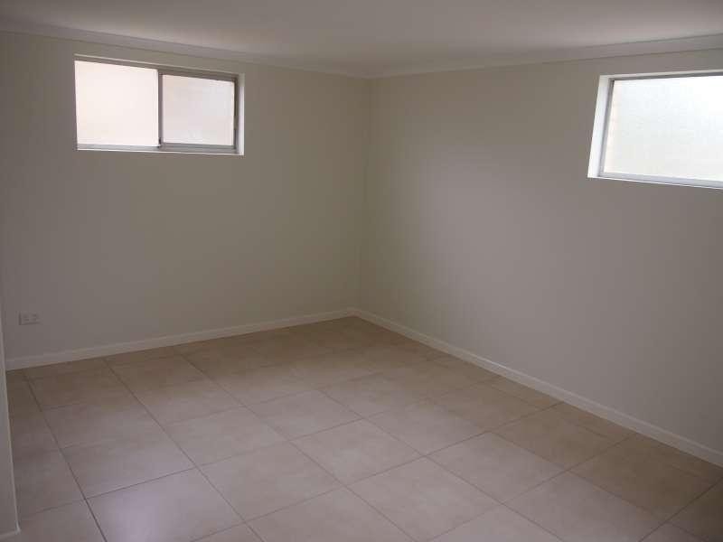 74 Granadilla Street, Macgregor QLD 4109