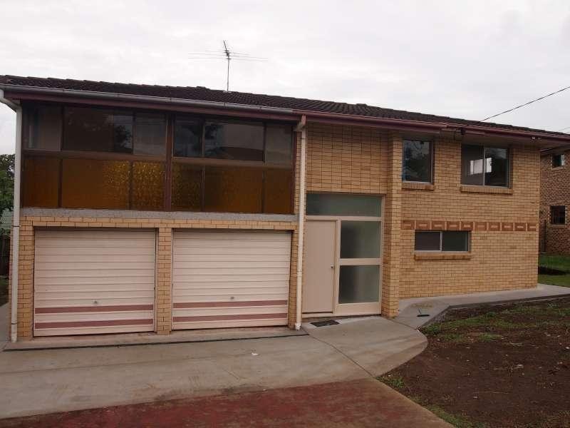 74 Granadilla Street, Macgregor QLD 4109