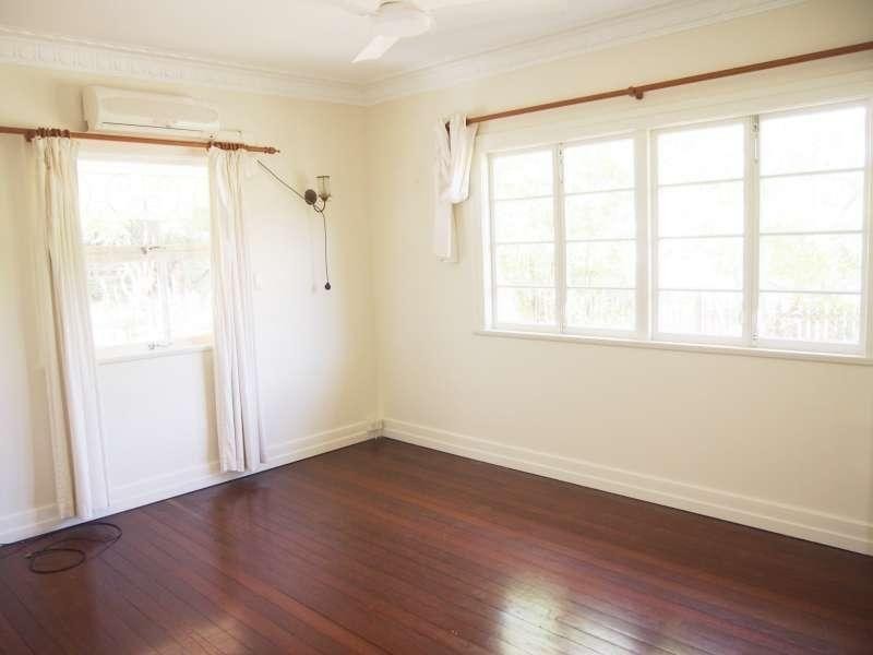 128 Ellington Street, Tarragindi QLD 4121