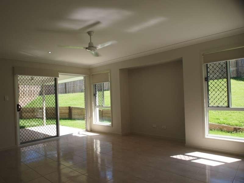 39 Skyline Circuit, Bahrs Scrub QLD 4207