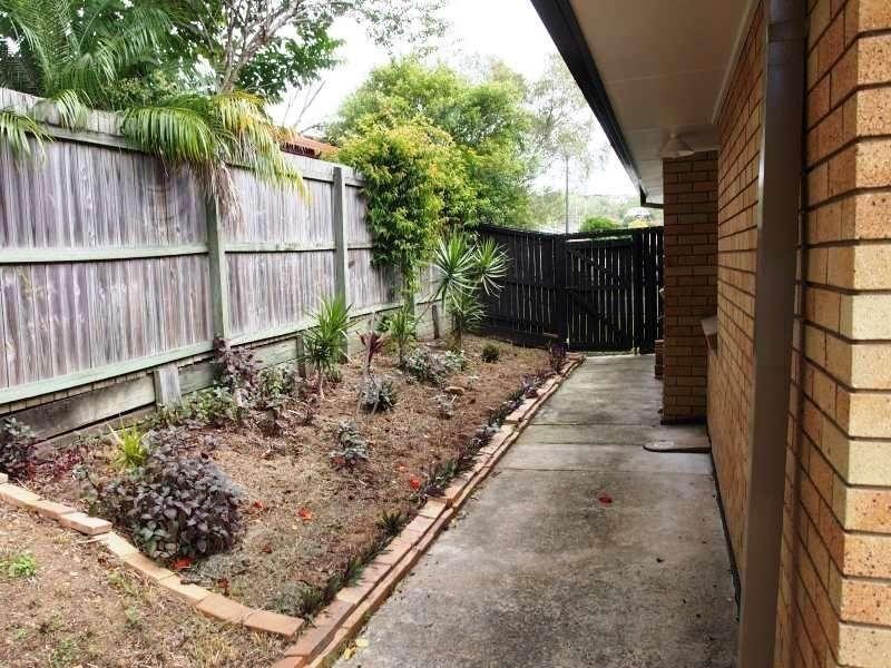 115 Castile Crescent, Edens Landing QLD 4207