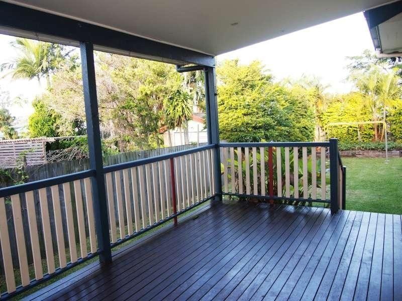 75 Gatling Road, Cannon Hill QLD 4170