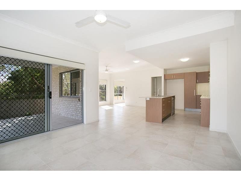 1/21 Errol Street, Loganlea QLD 4131