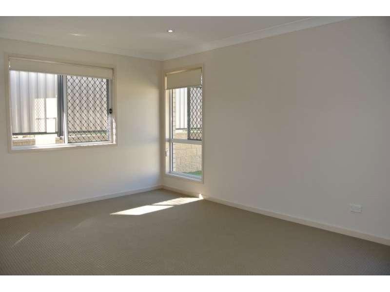 153 Agnew Street, Norman Park QLD 4170