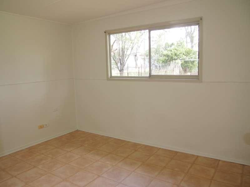 24 Bale Street, Rocklea QLD 4106