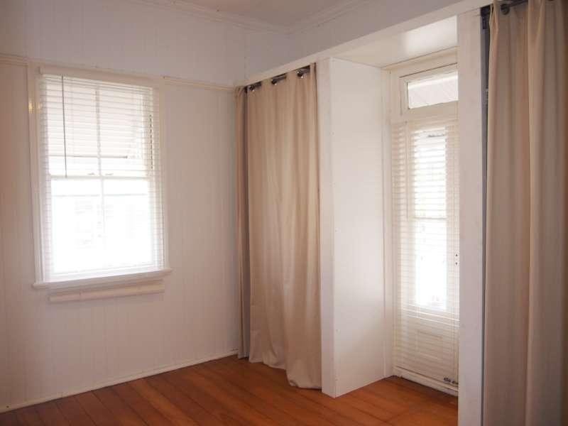 209 Bennetts Road, Norman Park QLD 4170