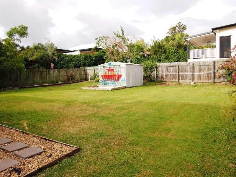 209 Bennetts Road, Norman Park QLD 4170