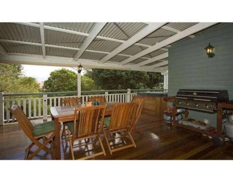 59 Peach Street, Greenslopes QLD 4120