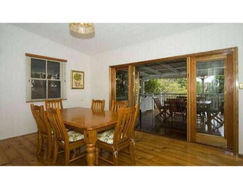 59 Peach Street, Greenslopes QLD 4120