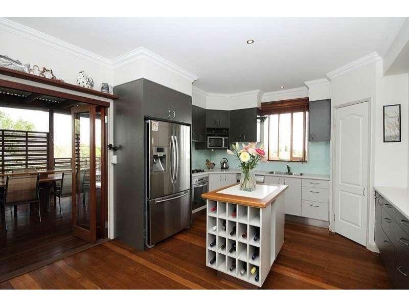 18 Milfoil Street, Manly West QLD 4179