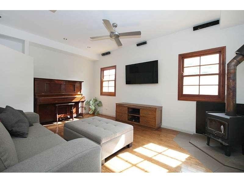 18 Milfoil Street, Manly West QLD 4179