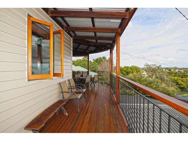 18 Milfoil Street, Manly West QLD 4179