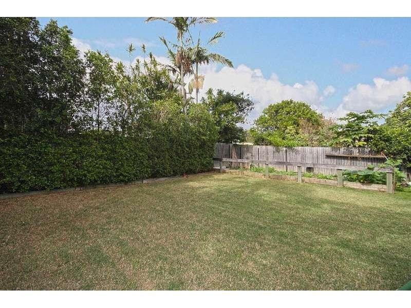 18 Milfoil Street, Manly West QLD 4179