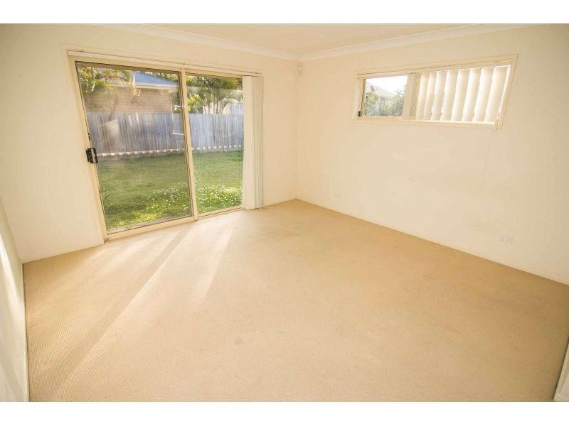 2 Glenbrook Avenue, Victoria Point QLD 4165