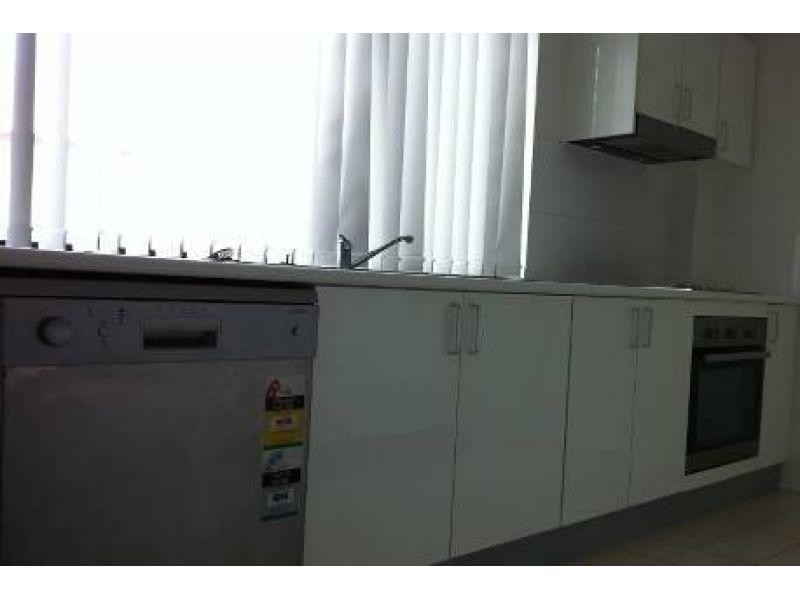 22/11 Portia Street, Kingston QLD 4114