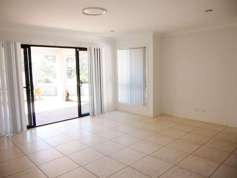 23 Sunningdale Drive, Redland Bay QLD 4165