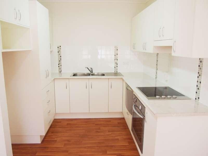 1/58 Douglas Street, Greenslopes QLD 4120