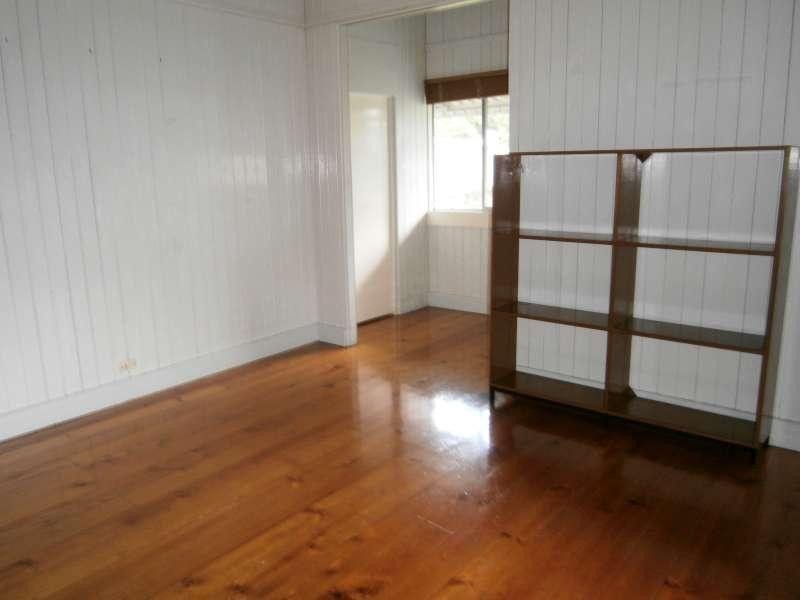 2/15 Wilkins Street, Annerley QLD 4103