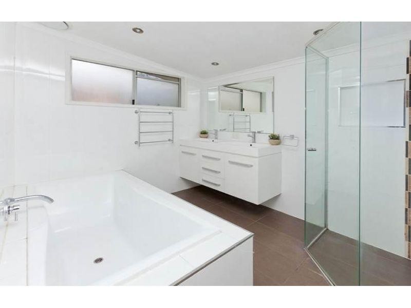 331 Riding Road, Balmoral QLD 4171