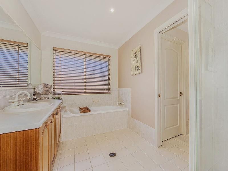 74-76 Alto Terrace, Yatala QLD 4207