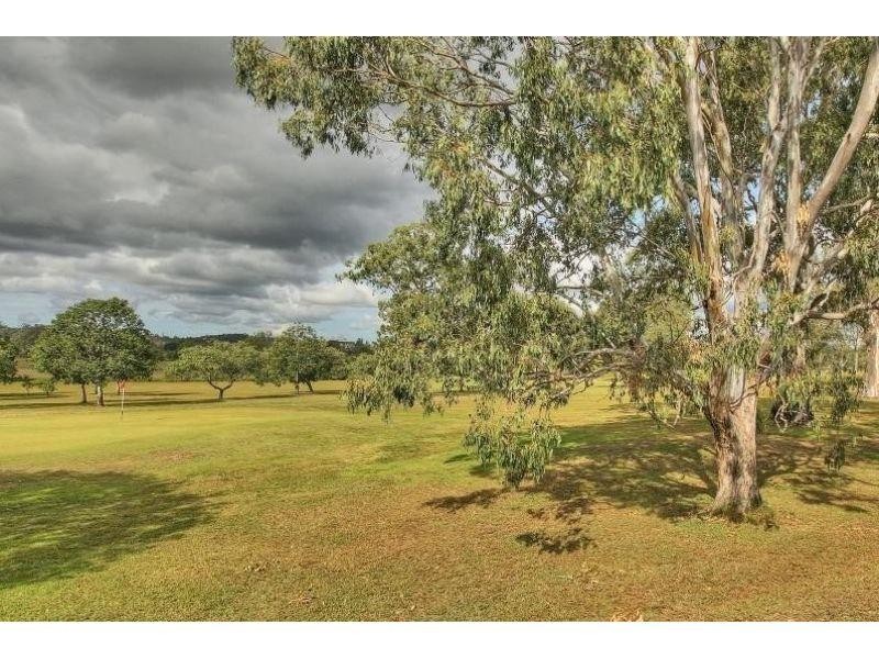 37 Fairway Drive, Meadowbrook QLD 4131