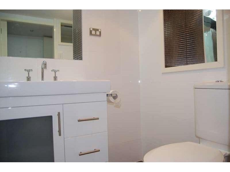 14 Flynn Street, Holland Park West QLD 4121