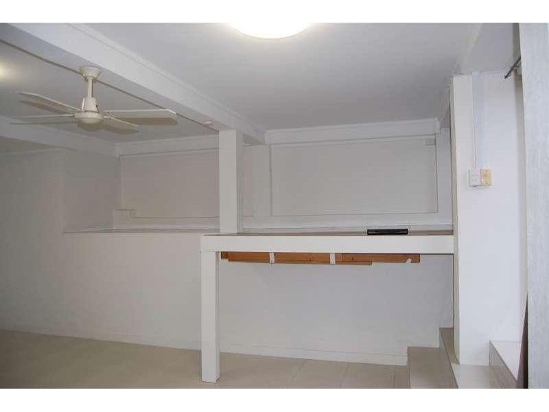 14 Flynn Street, Holland Park West QLD 4121