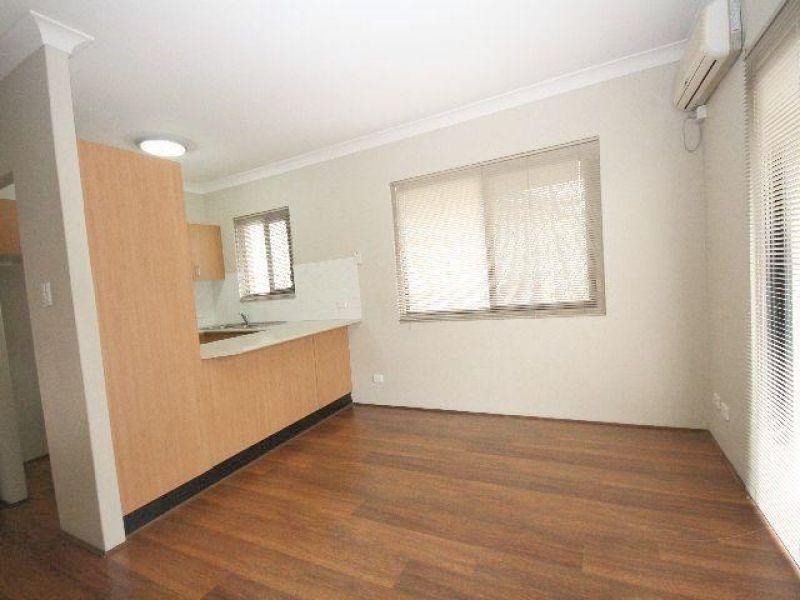 5/8 Kitchener Street, Coorparoo QLD 4151